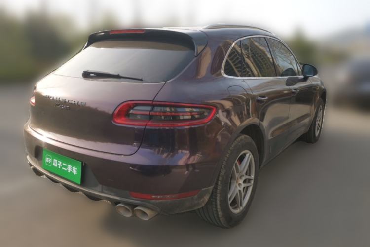 Used Porsche Macan 2017 Macan 2.0T Rear Right 45 Deg