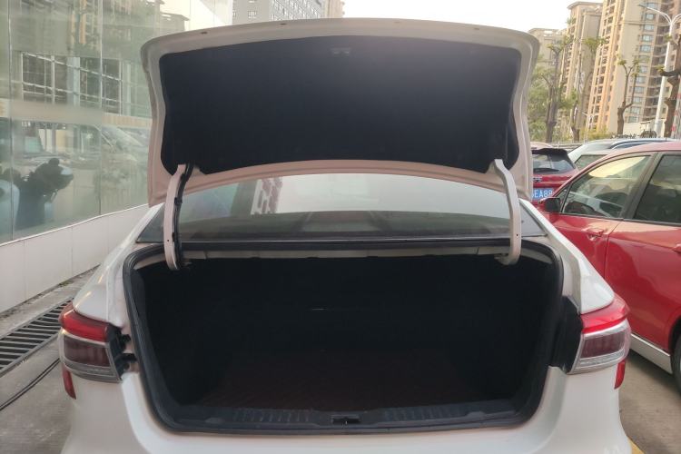 Used Luxgen 5 2015 1.8T Automatic Smart Model