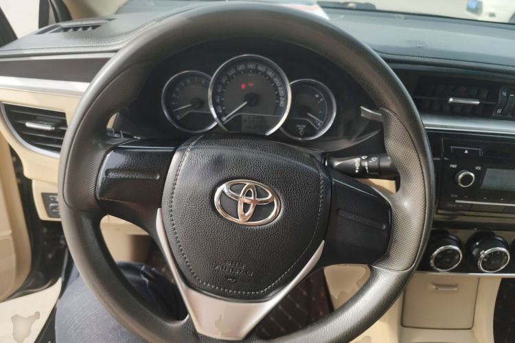 Used Toyota Corolla 2014 1.6L Manual GL Steering Wheel