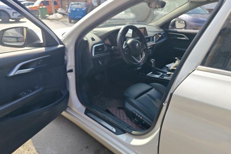 Used BMW 1 Series 2018 118i Sport Edition Driver Seat