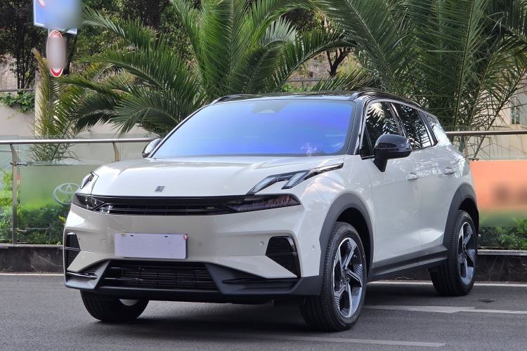 Used Lynk & Co 06 2025 Renew 1.5T Halo Exterior 3