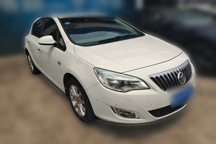 Used Buick GT 2013 XT 1.6L Automatic Fashion Edition Front Right 45 Deg