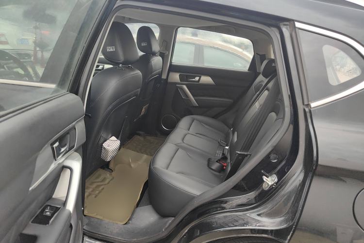 Used Haval H2 2014 1.5T Manual Two-Wheel Drive Elite Edition Left Rear Seat