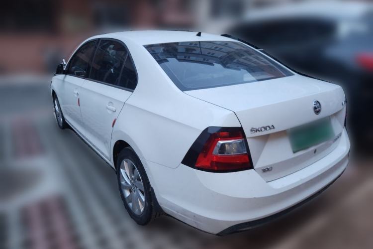 Used Skoda Rapid 2018 1.6L Manual Comfort Edition