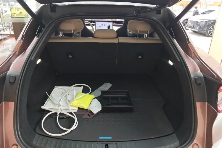 Used Xiaomi Auto YU7 2025 Ultra-Long Range All-Wheel Drive Pro Version
