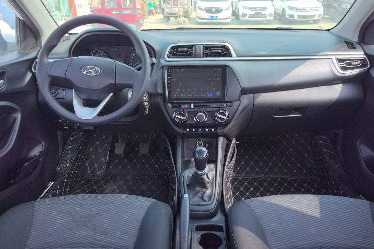 Used Hyundai Verna (older generation) 2017 1.4L Manual Refreshed Version China VI Standard
