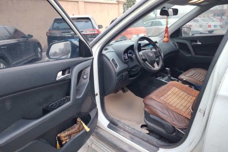 Used Hyundai ix25 2015 1.6L Automatic Two-Wheel Drive Smart GLS Trim
