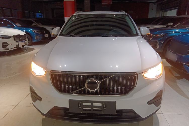 Used Volvo XC40 2023 B4 4x4 Smart Luxury Edition