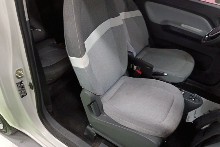 Used Wuling Hongguang MINIEV 2022 Macaron Premium Model – Lithium Iron Phosphate Right Front Seat