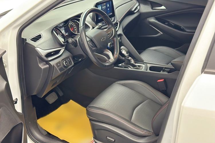 Used Chevrolet Orlando 2020 Light Hybrid Redline 530T Automatic Enjoyment Edition (5+2 Models)