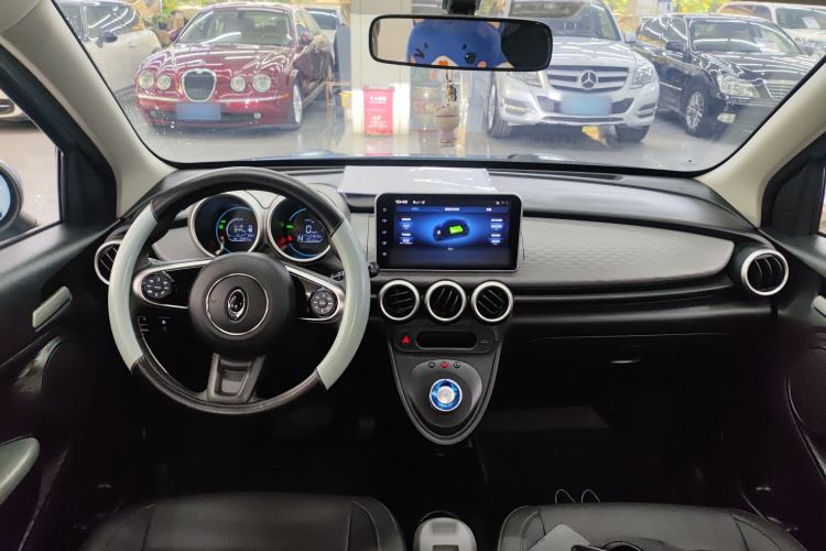 Used ORA Black Cat 2021 351 km Standard Version Center Console