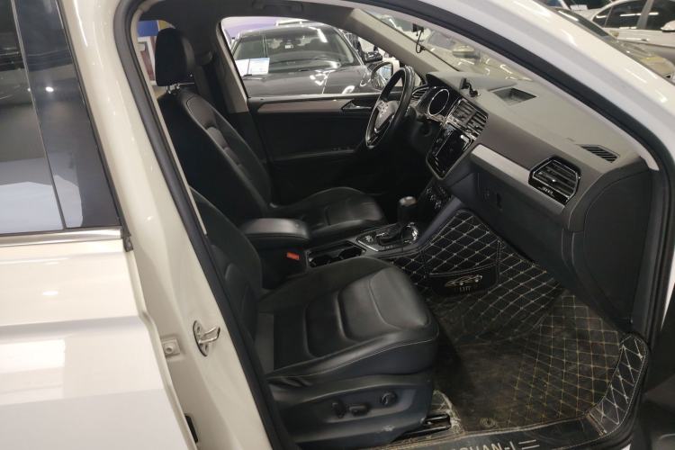 Used Volkswagen Tiguan L 2018 280TSI Automatic Two-Wheel Drive Comfort Edition