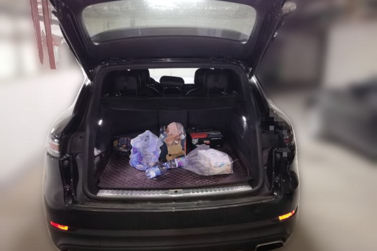 Used Porsche Cayenne 2018 Cayenne 3.0T Trunk