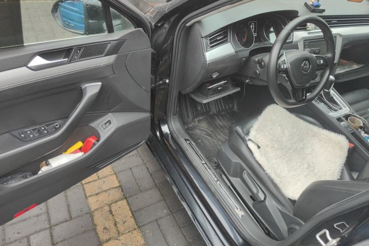 Used Volkswagen Magotan 2018 280TSI DSG Comfort Model Driver Seat