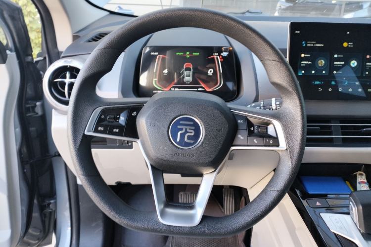 Used BYD Yuan Pro 2023 401KM Luxury Version
