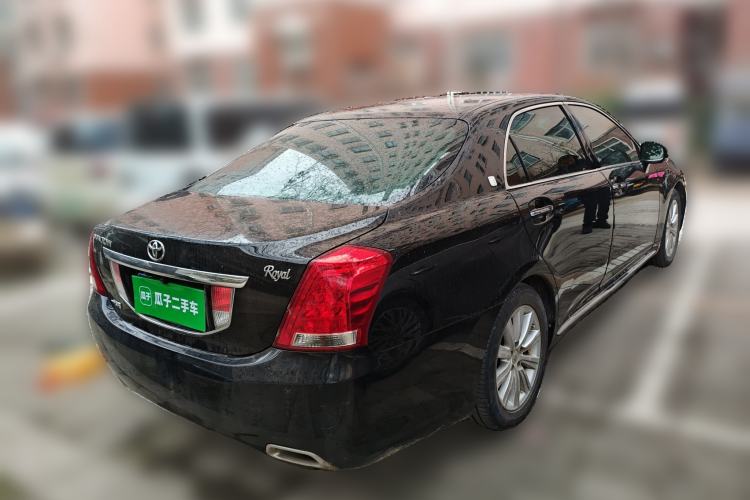 Used Toyota Crown 2010 2.5L Royal Leather Sunroof Edition
