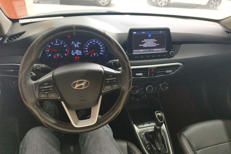 Used Hyundai Celesta 2017 1.6L Automatic Enjoyment Version GLS