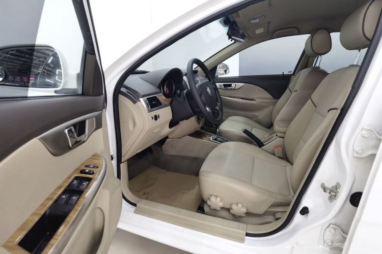 Used Buick Excelle 2015 1.5L Automatic Classic Model
