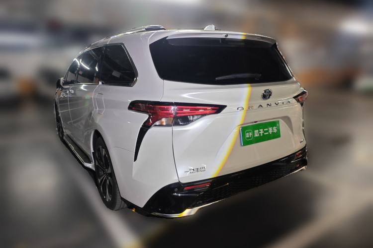 Used Toyota Granvia 2023 2.5L Hybrid Prestige PLUS Edition
