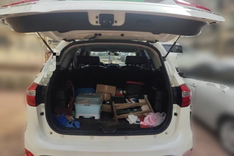 Used JMC Yusheng S350 2017 2.0T Automatic 2WD Diesel Luxury Edition 5 Seats