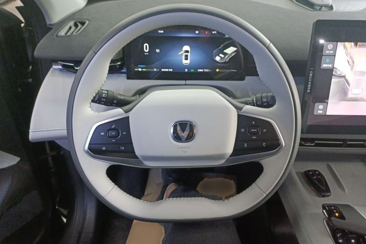 Used Changan UNI-Z New Energy 2024 Blue Whale Smart Electric iDD 125km Beyond Edition