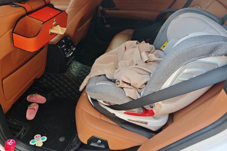 Used BMW 6 Series GT 2022 630i Luxury Design Package Left Rear Seat