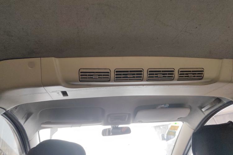 Used Dongfeng Fengon 330 2014 1.5L Manual Standard Edition DK15-02 Headliner