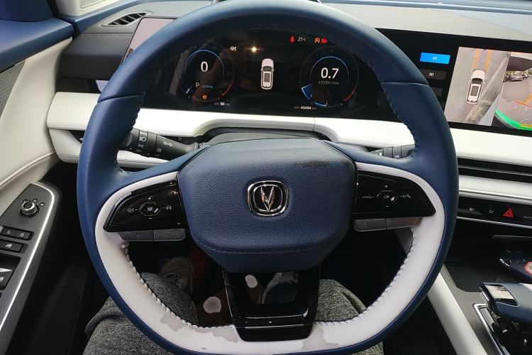 Used CHANGAN CS75 PLUS 2022 2nd Generation 2.0T Automatic Navigation Version Steering Wheel