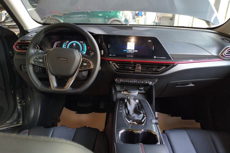 Used CHANGAN OSHAN X5 2021 1.5T DCT Flagship Edition Center Console