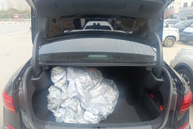 Used Volkswagen Passat 2022 330TSI Starry Luxury Edition – Exclusive Special Edition