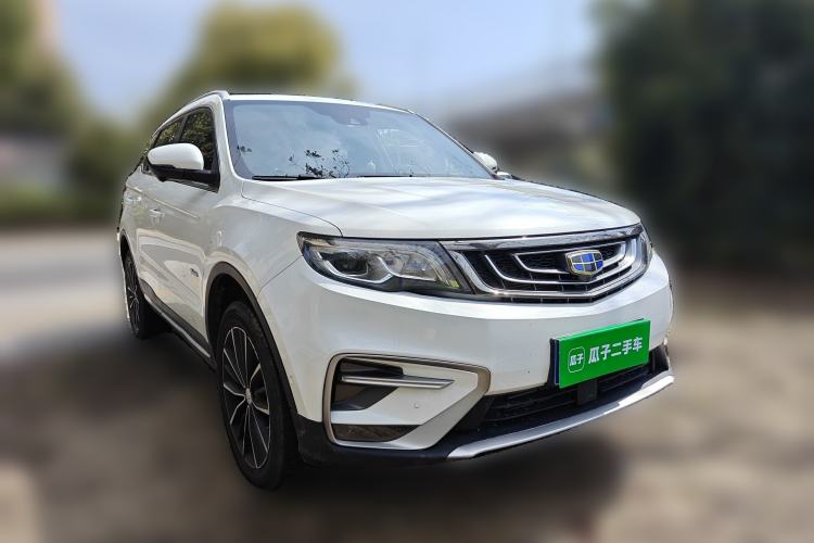 Used Geely Auto Emgrand X7 Sport 2018 1.8TD Automatic Two-Wheel Drive ZhiZun Model with 4G Connectivity Front Right 45 Deg