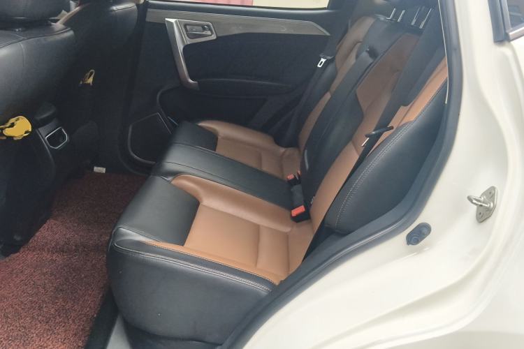 Used Geely Auto Vision X6 2016 1.3T CVT Flagship Model Left Rear Seat