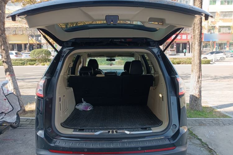 Used Ford Edge 2016 EcoBoost 245 Two-Wheel-Drive Titanium 5-Seater
