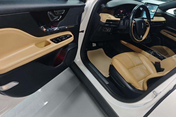 Used Lincoln Corsair 2022 2.0T Two-Wheel Drive Luxury Edition Driver Seat