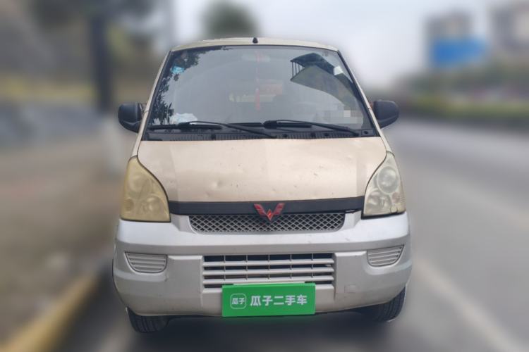 Used Wuling Rongguang 2014 1.2L S Base Model
