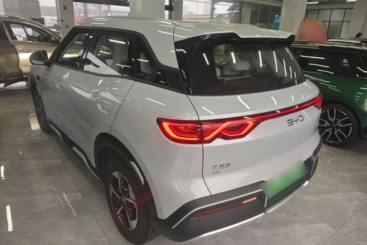 Used BYD Yuan UP 2025 Intelligent Driving Version 401 km Beyond-Range Edition