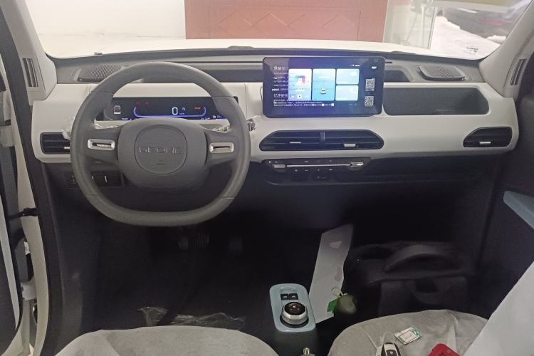 Used Geely Galaxy Panda 2024 Panda Mini 200km Endurance Bear