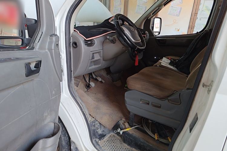 Used SAIC MAXUS Xintu V80  Driver Seat