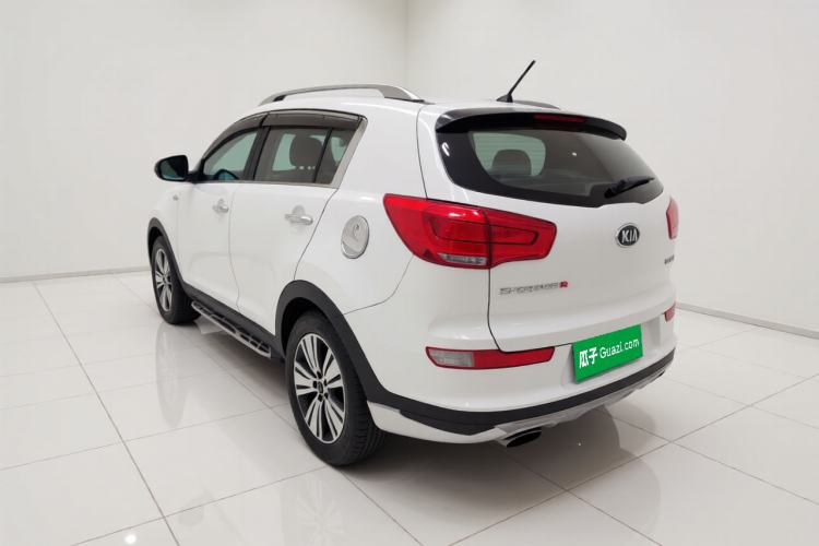 Used Kia Sportage R 2016 2.0L Automatic Two-Wheel Drive DLX Exterior 3