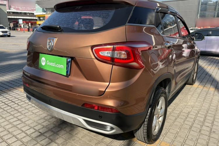 Used Baojun 510 2017 1.5L Manual Fashion Model