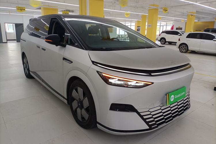 Used XPeng X9 2024 702 Ultra-Long Range Max