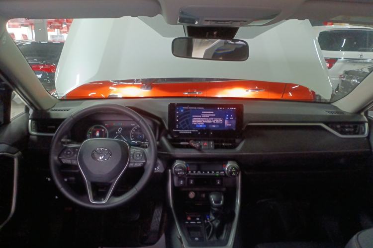 Used Toyota RAV4 2023 Dual-Engine 2.5L E-CVT Two-Wheel Drive Elite Plus Edition Center Console