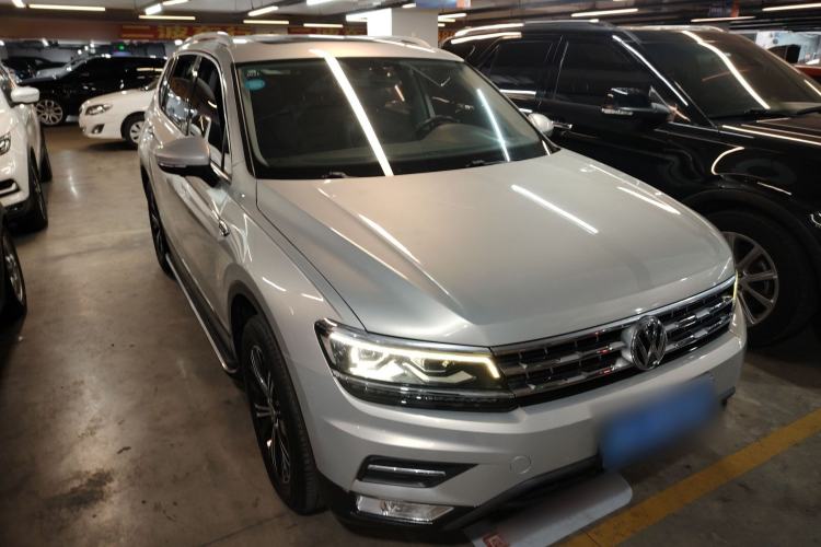 Used Volkswagen Tiguan L 2017 380TSI Automatic All-Wheel-Drive Luxury Edition
