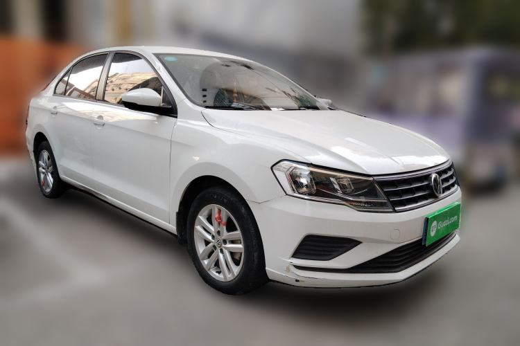 Used Volkswagen Jetta 2019 Dream Edition 1.5L Manual Fashion Version
