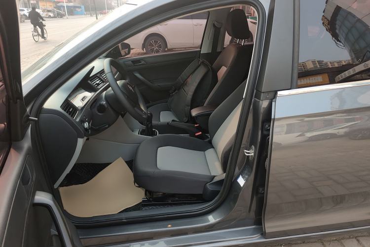 Used Skoda Rapid 2016 1.4L Manual Front-Wheel Drive Model