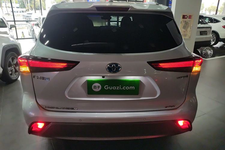 Used Toyota Highlander 2022 Dual-Engine 2.5L Four-Wheel Drive Prestige Version 7 Seats