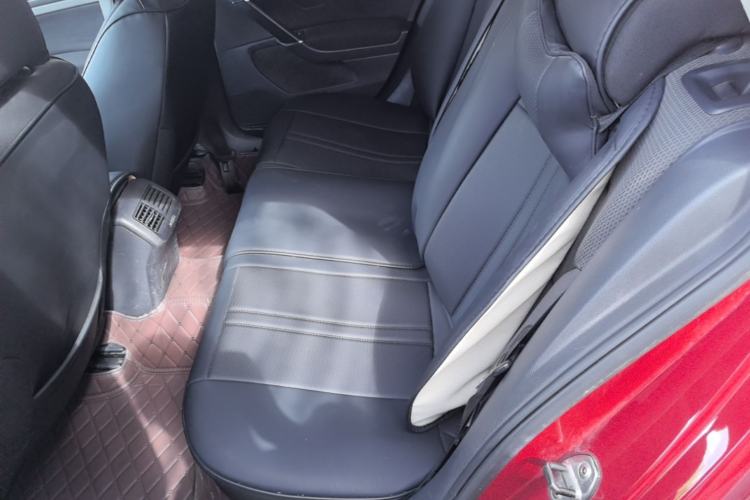 Used Volkswagen Golf 2015 1.6L Automatic Comfort Model
