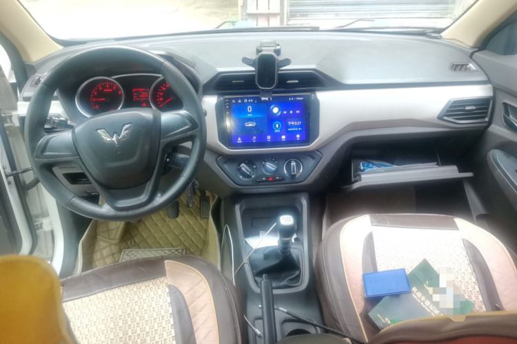 Used Wuling Hongguang 2019 1.5L S Standard Version China VI LAR
