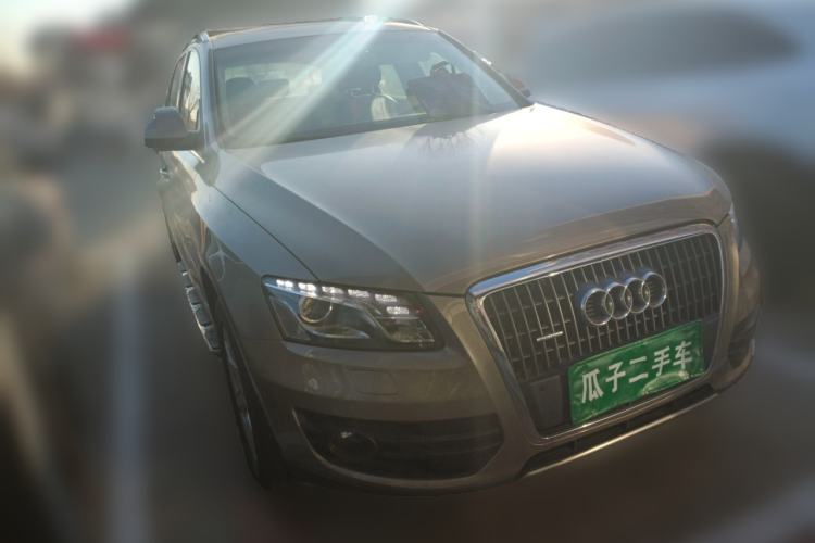 Used Audi Q5 2012 2.0TFSI Technology Model Front Right 45 Deg