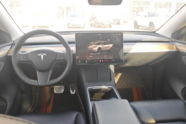 Used Tesla Model Y 2022 Rear-Wheel-Drive Version
